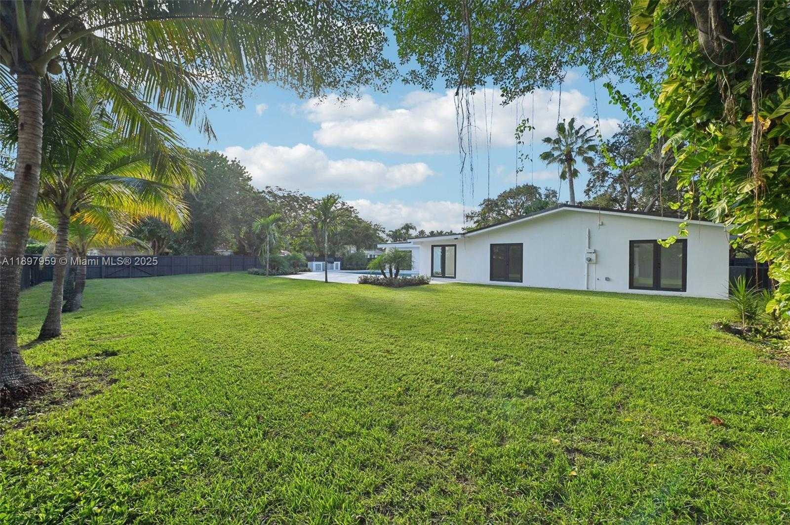 Small Image of 7805 SOUTH WEST 165TH ST, Palmetto Bay Number 42