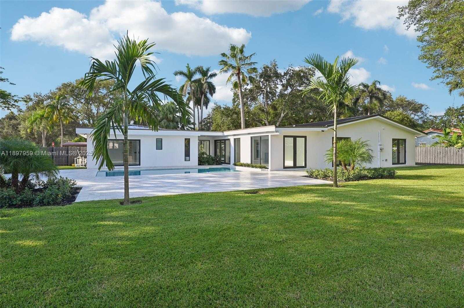 Small Image of 7805 SOUTH WEST 165TH ST, Palmetto Bay Number 43