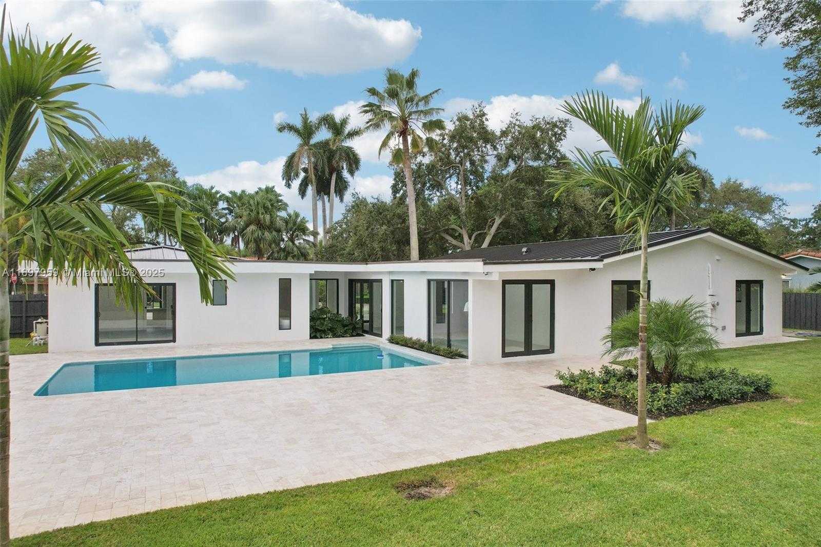 Small Image of 7805 SOUTH WEST 165TH ST, Palmetto Bay Number 54