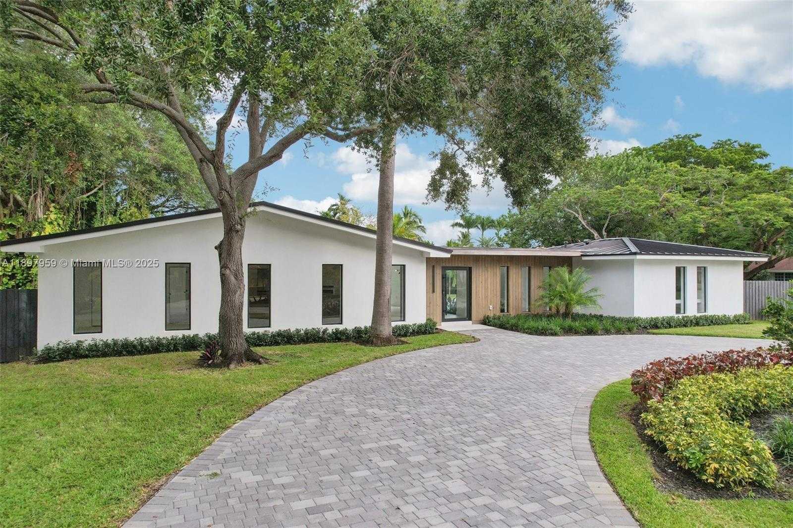 Small Image of 7805 SOUTH WEST 165TH ST, Palmetto Bay Number 59