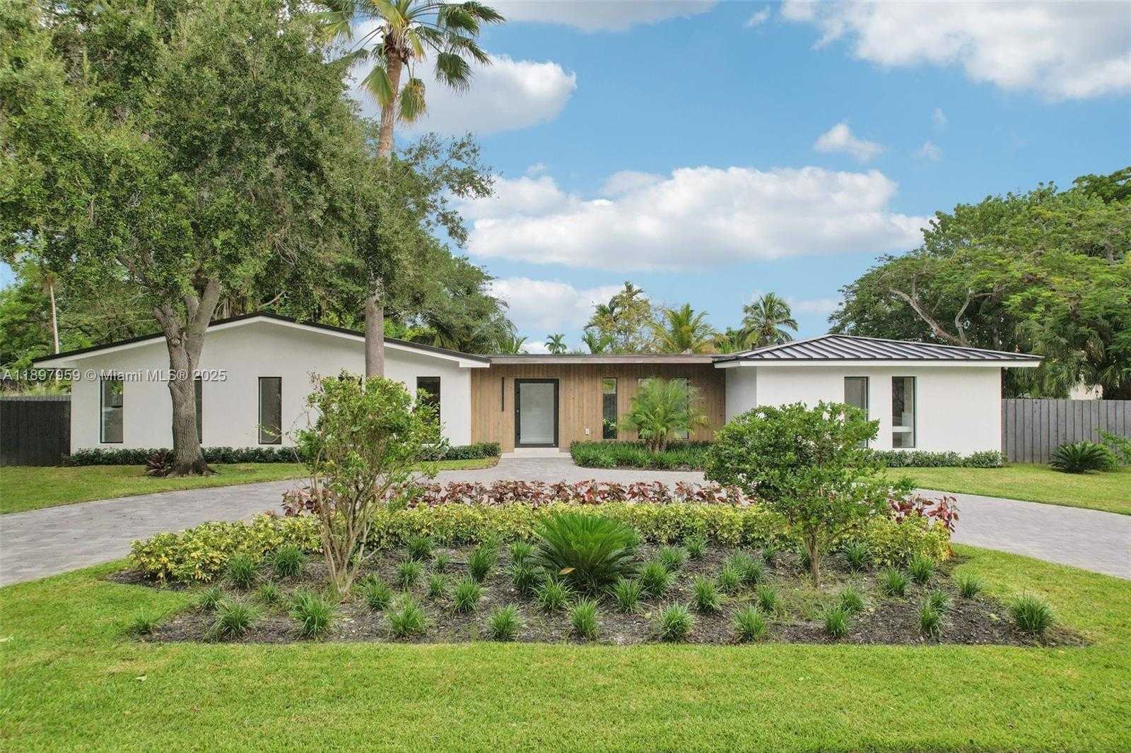 Small Image of 7805 SOUTH WEST 165TH ST, Palmetto Bay Number 60