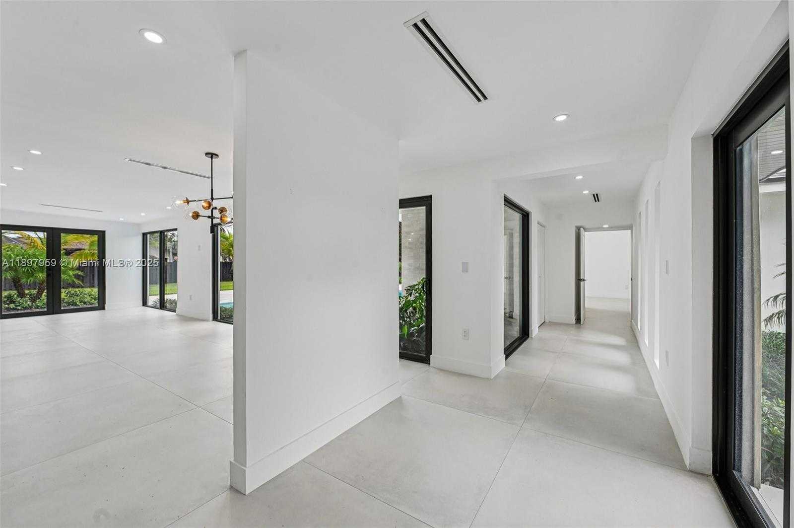 Small Image of 7805 SOUTH WEST 165TH ST, Palmetto Bay Number 7