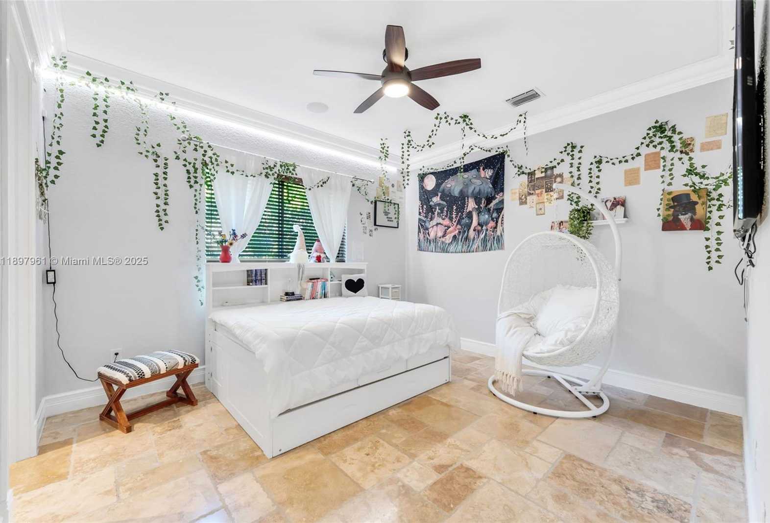Small Image of 21331 SOUTH WEST 246TH ST, Homestead Number 13