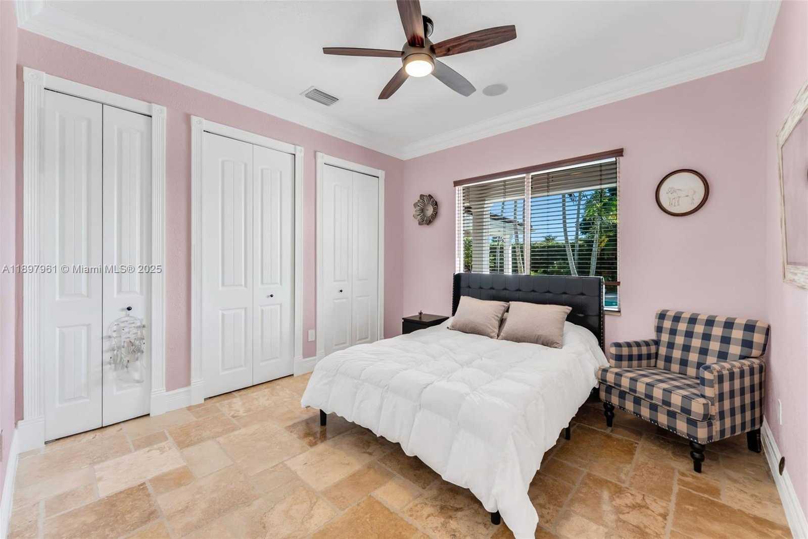 Small Image of 21331 SOUTH WEST 246TH ST, Homestead Number 15