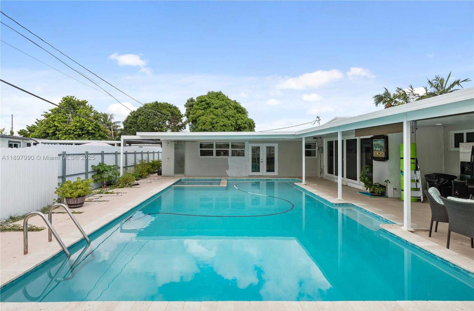 Small Image of 19602 NORTH WEST 37TH CT, Miami Gardens Number 17