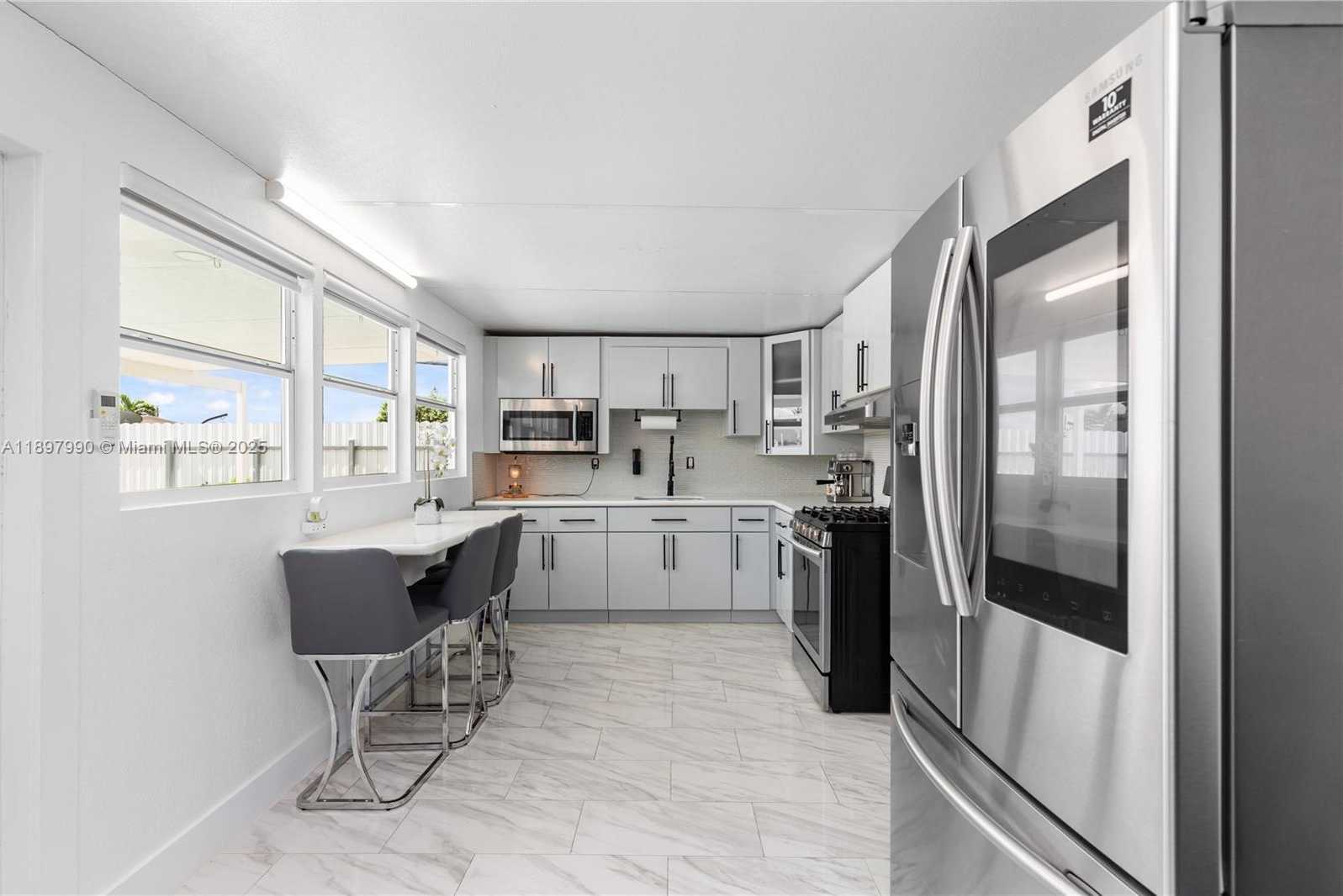 Small Image of 19602 NORTH WEST 37TH CT, Miami Gardens Number 24