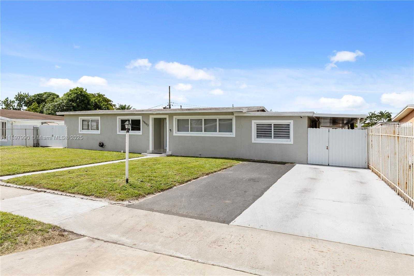 Small Image of 19602 NORTH WEST 37TH CT, Miami Gardens Number 3