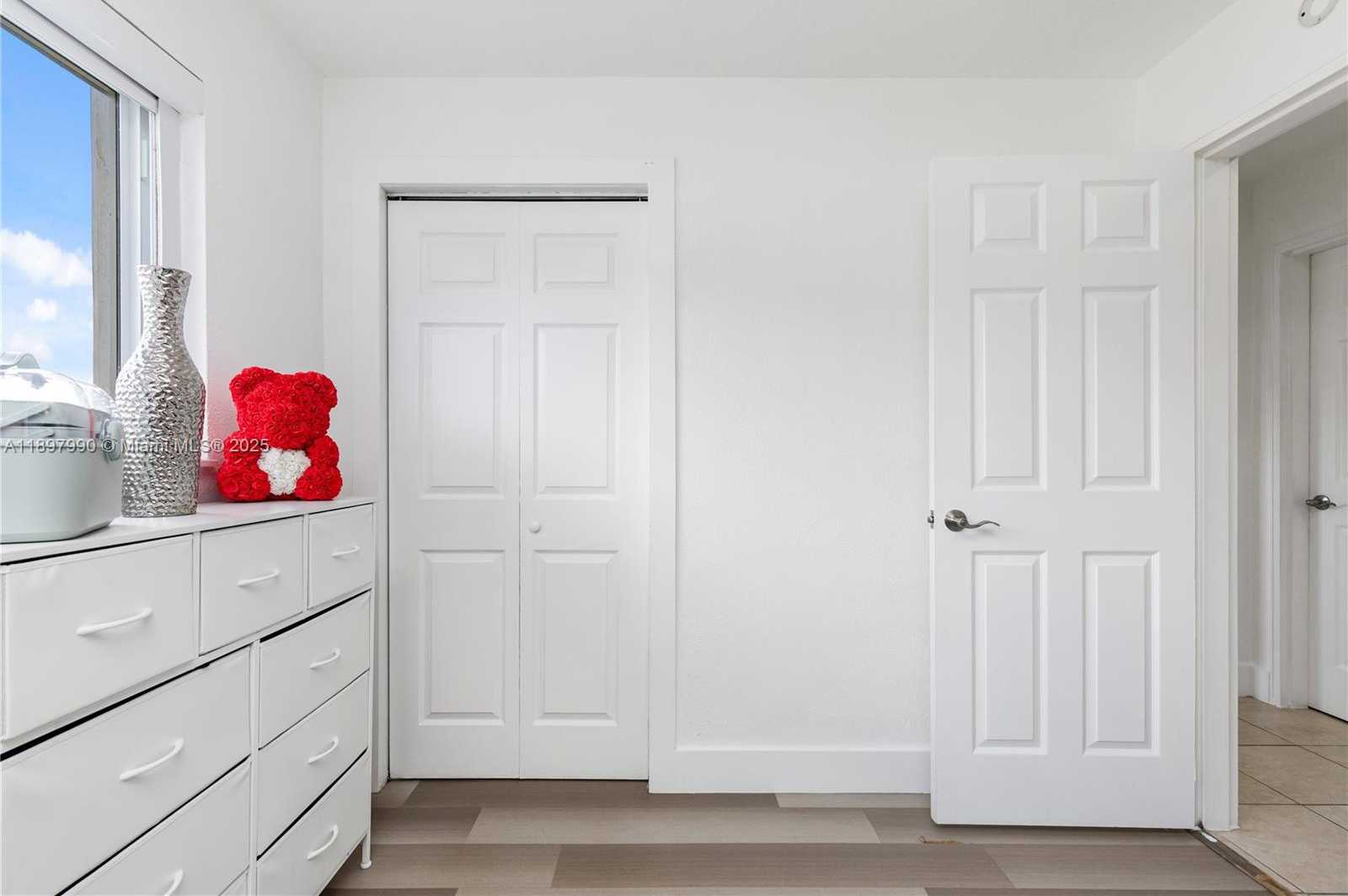 Small Image of 19602 NORTH WEST 37TH CT, Miami Gardens Number 36