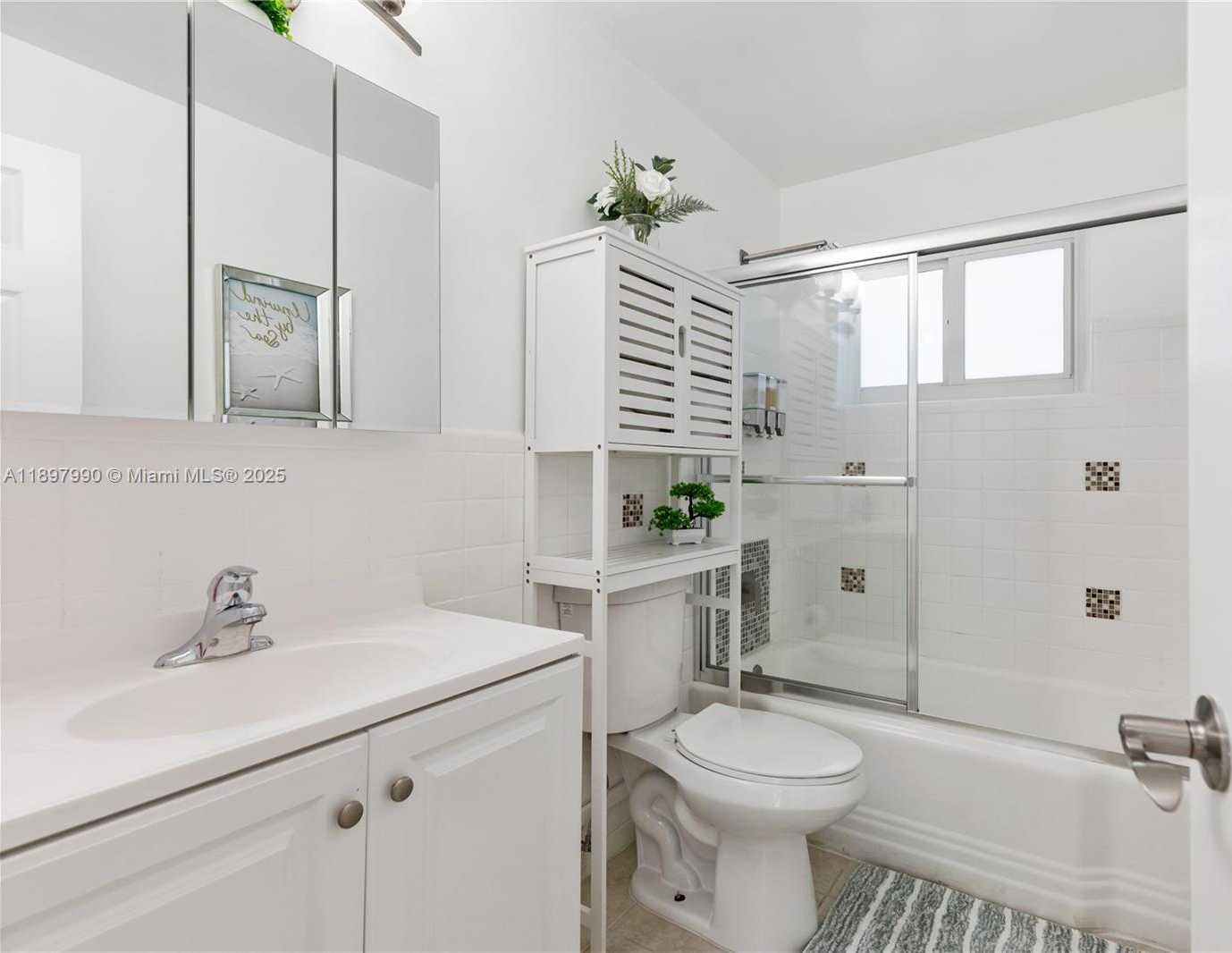 Small Image of 19602 NORTH WEST 37TH CT, Miami Gardens Number 39