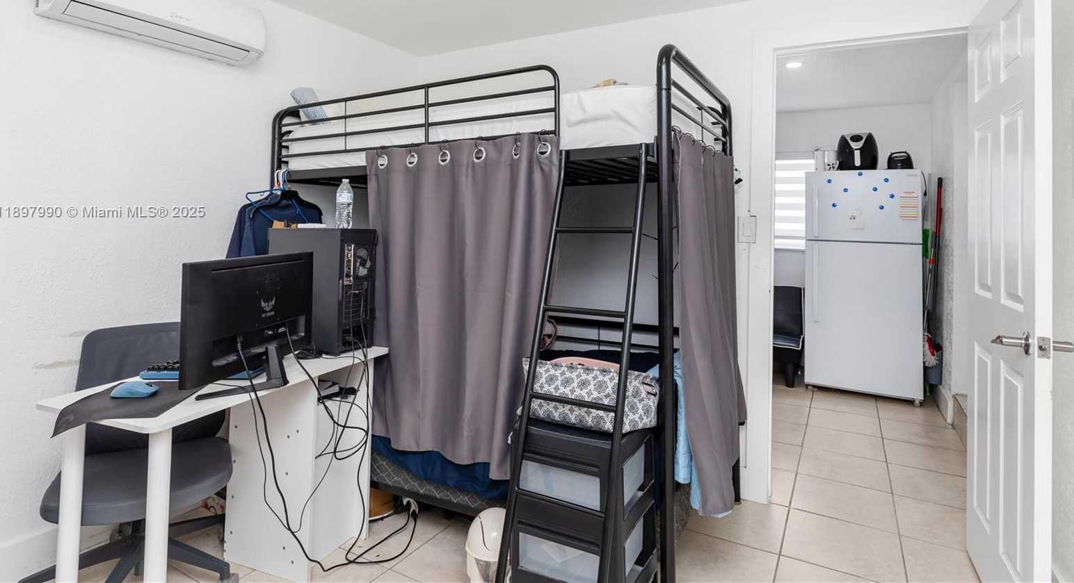 Small Image of 19602 NORTH WEST 37TH CT, Miami Gardens Number 43