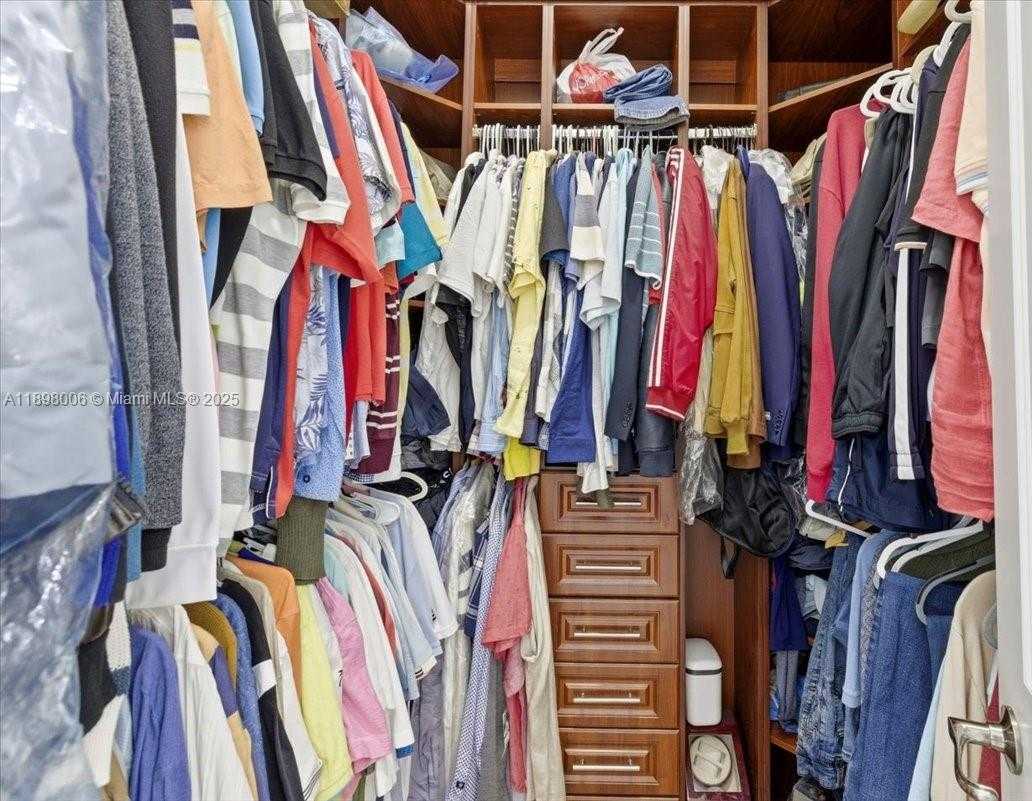 Imagen de Pequeño Objeto