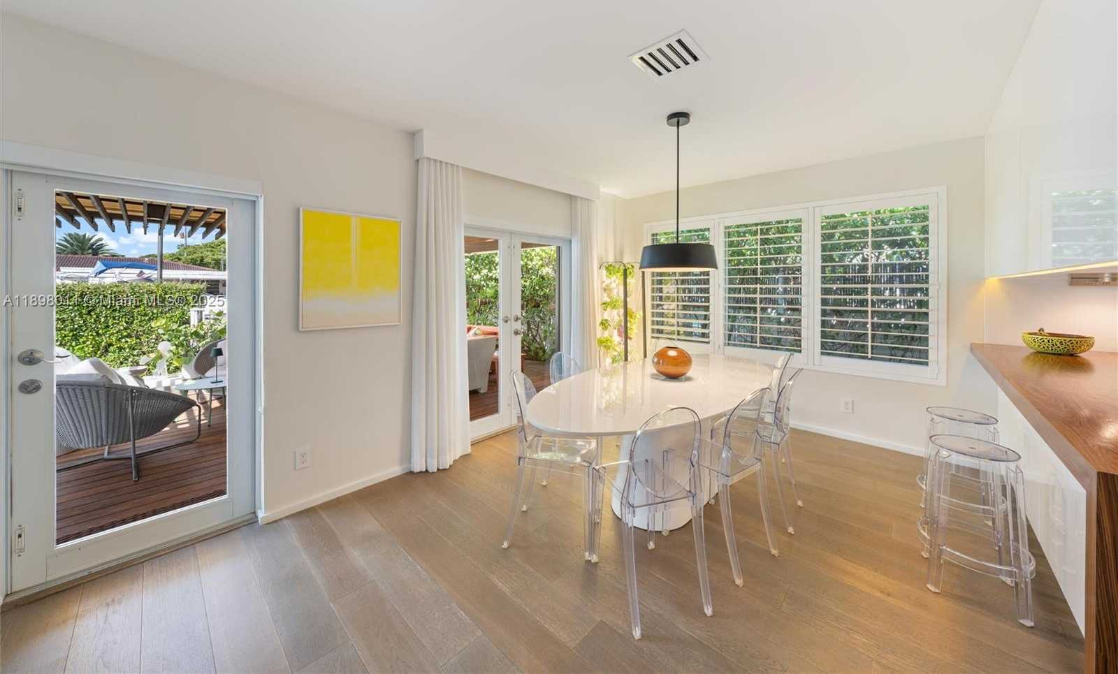Small Image of 12944 BANYAN RD, North Miami Number 10