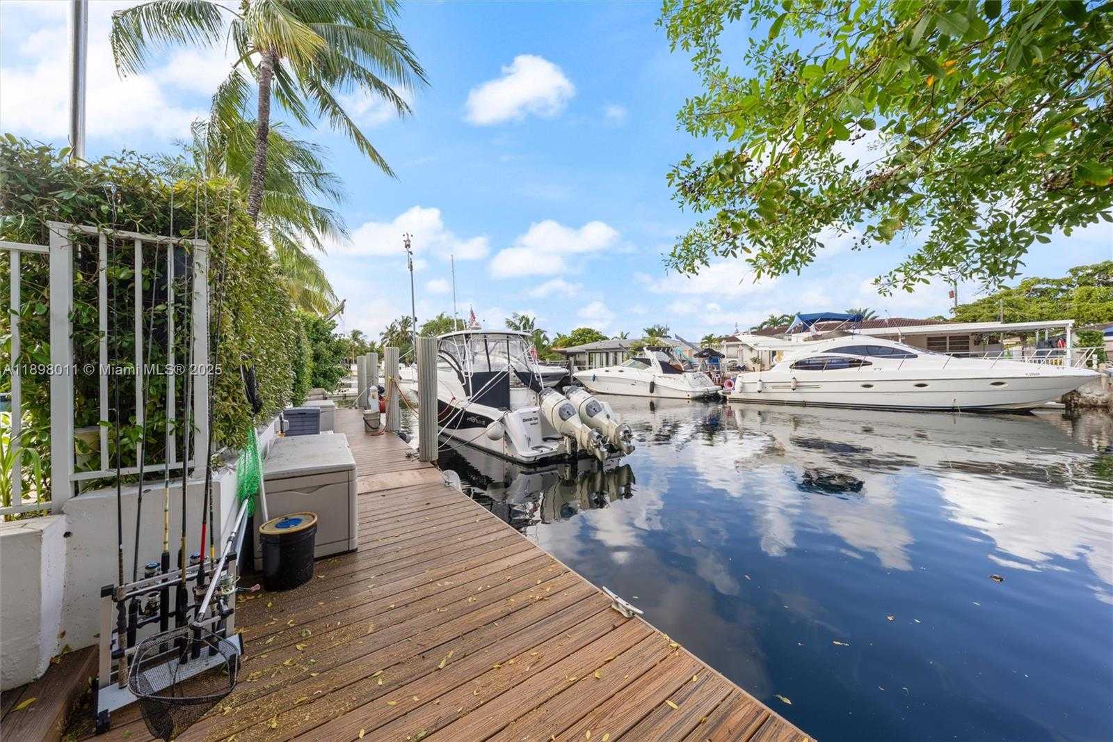 Small Image of 12944 BANYAN RD, North Miami Number 26