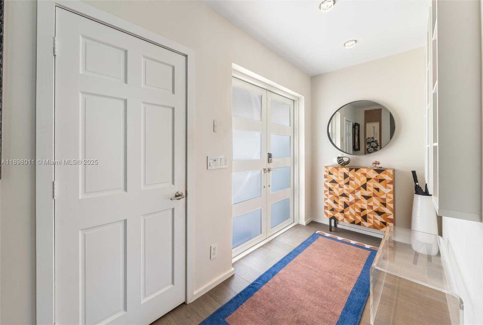 Small Image of 12944 BANYAN RD, North Miami Number 3
