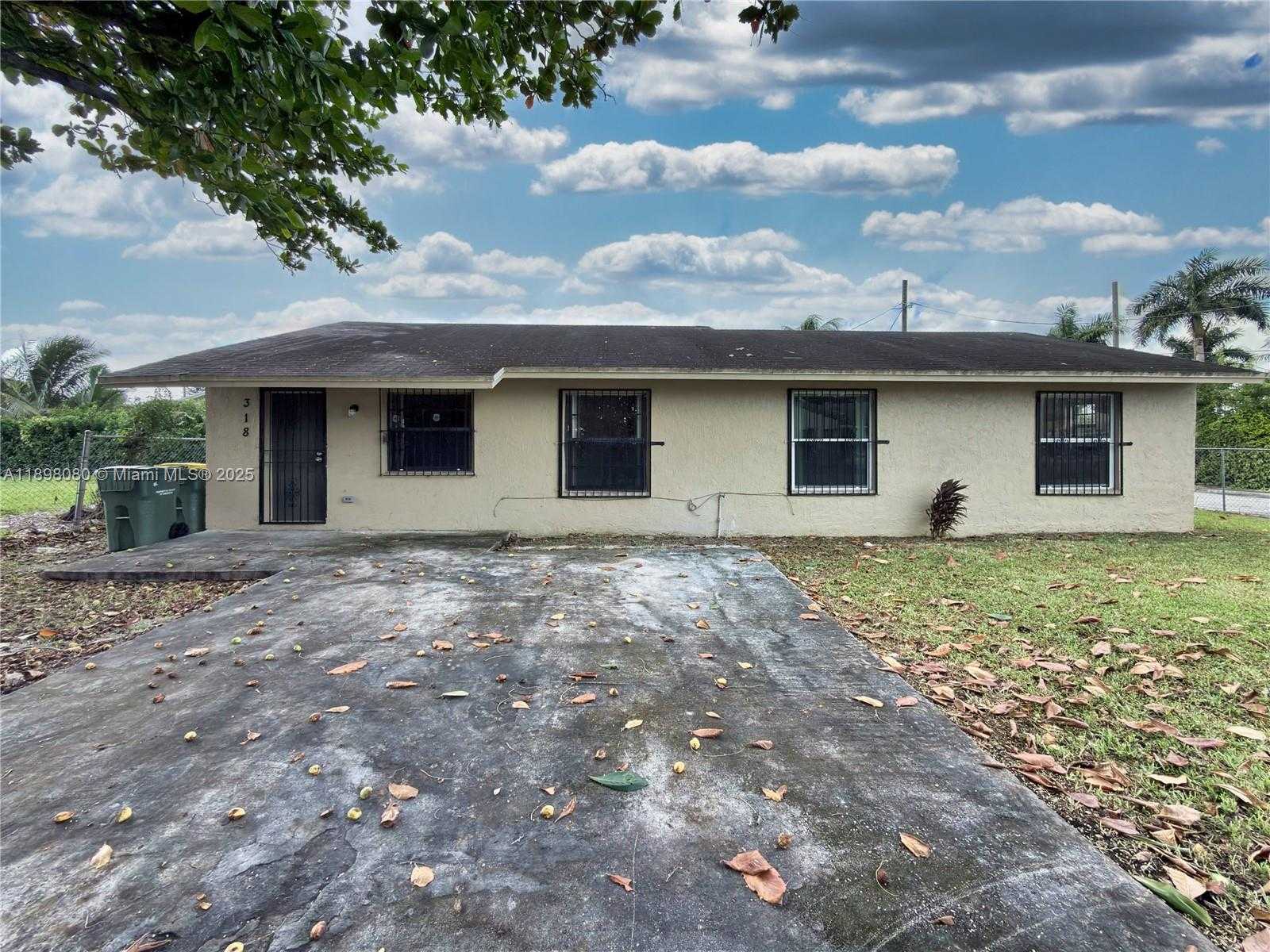 Small Image of 318 SOUTH WEST 5TH ST, Homestead Number 2