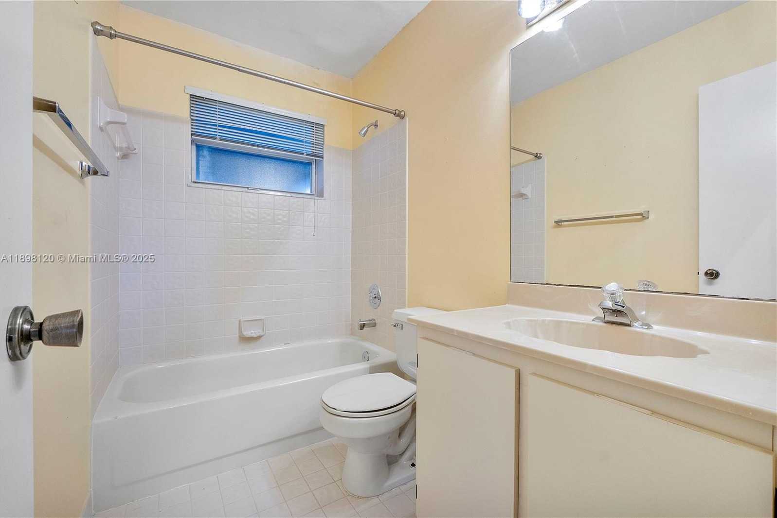 Small Image of 9870 NORTH WEST 2ND ST, Plantation Number 10