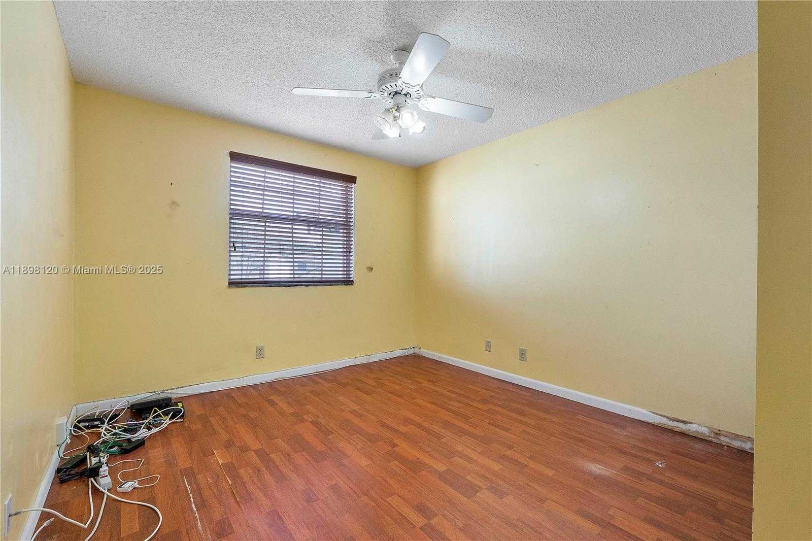Small Image of 9870 NORTH WEST 2ND ST, Plantation Number 9
