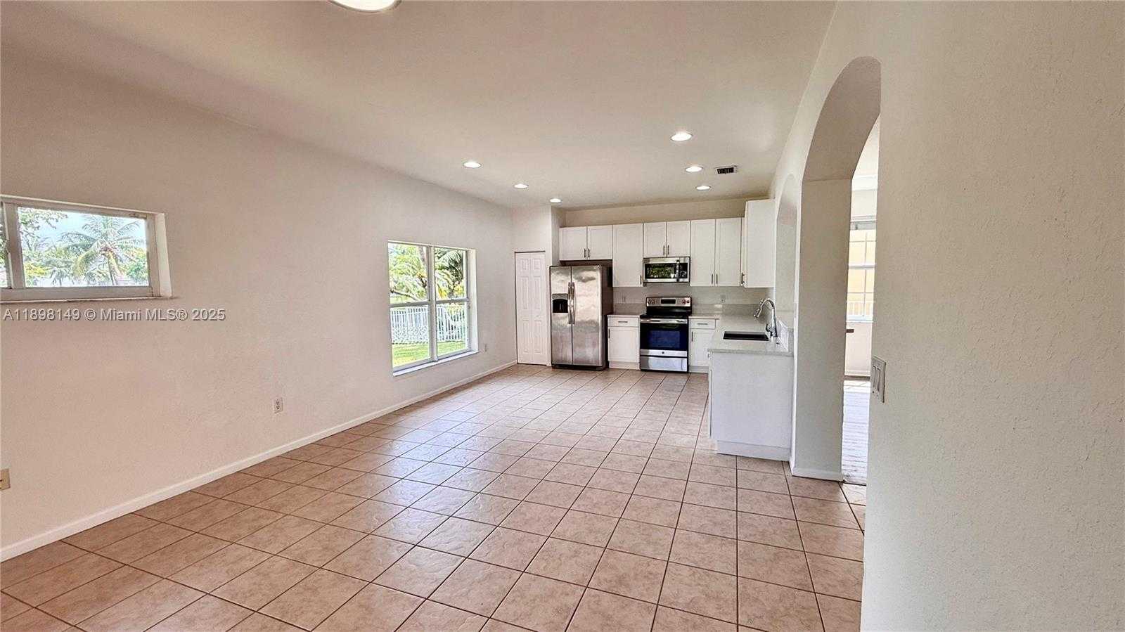 Small Image of 13843 SOUTH WEST 31ST ST, Miramar Number 17