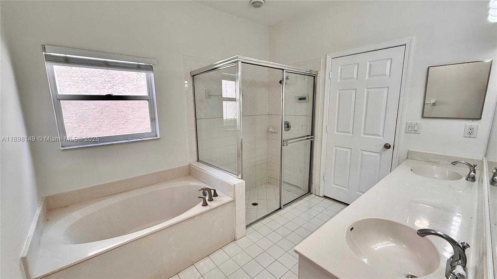 Small Image of 13843 SOUTH WEST 31ST ST, Miramar Number 25
