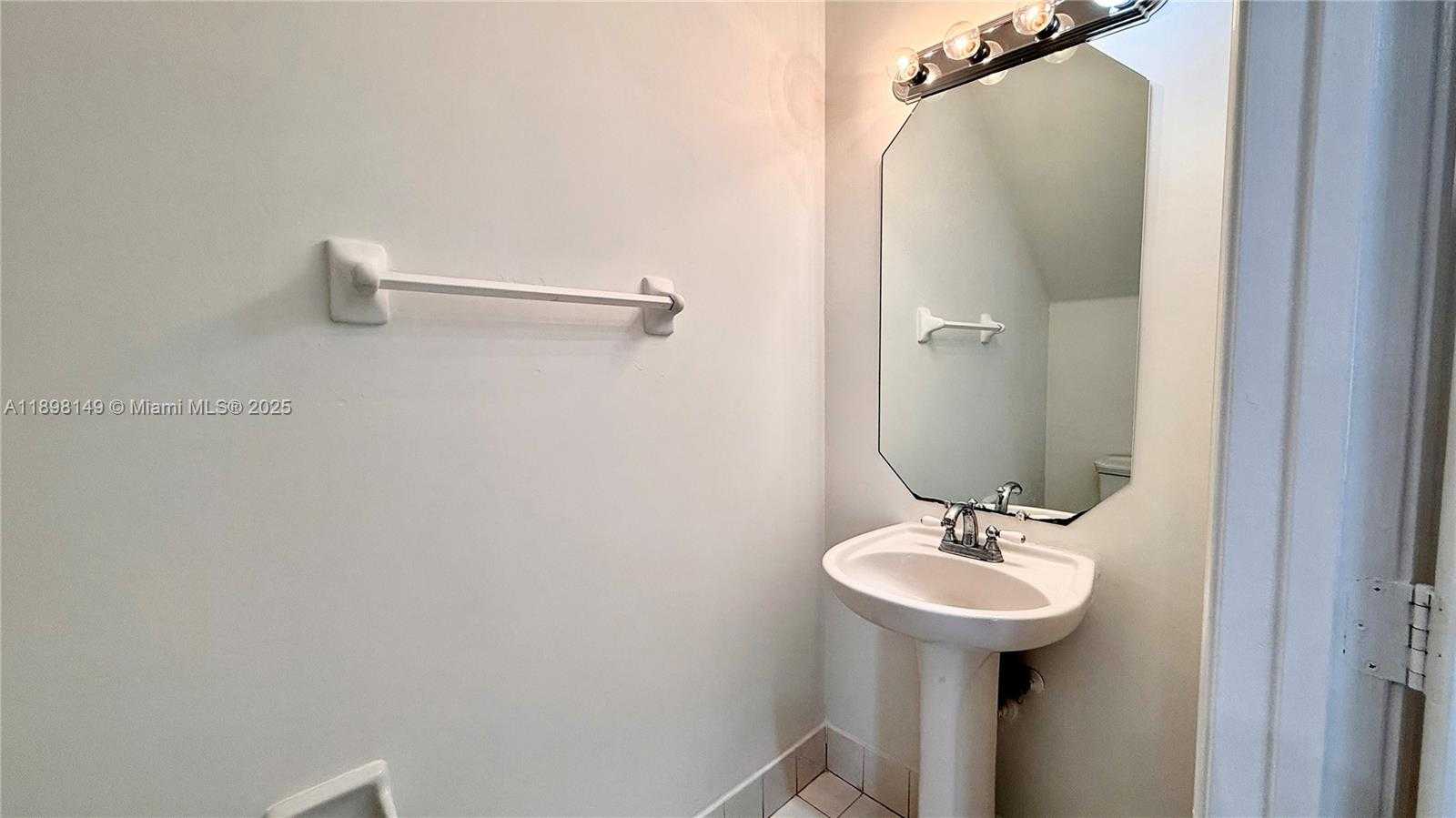Small Image of 13843 SOUTH WEST 31ST ST, Miramar Number 26