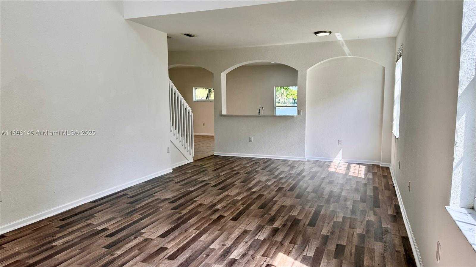 Small Image of 13843 SOUTH WEST 31ST ST, Miramar Number 4