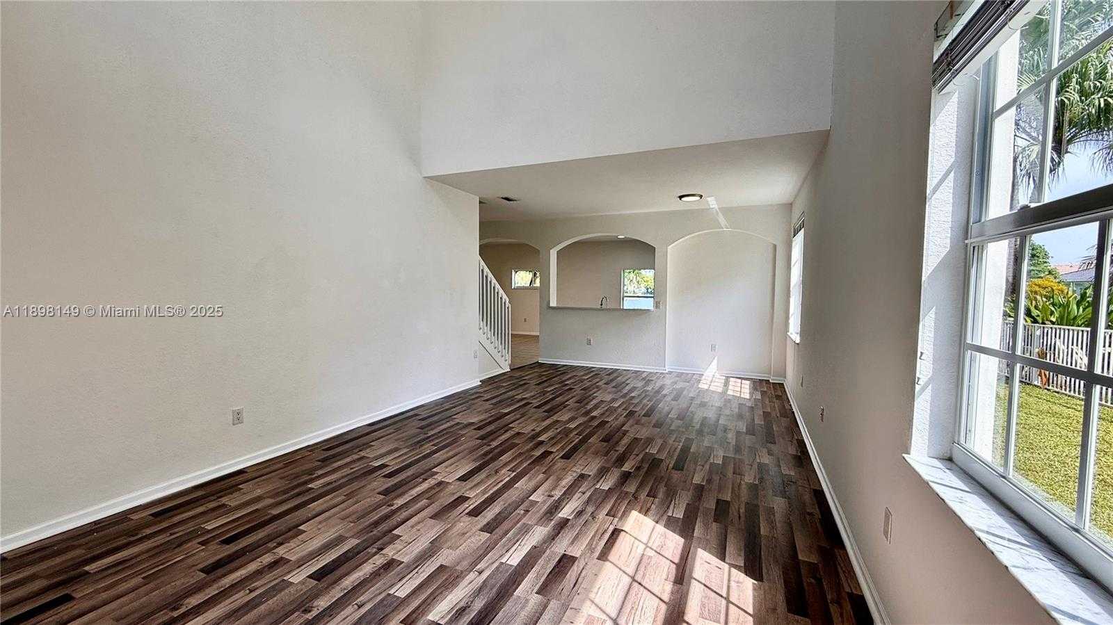 Small Image of 13843 SOUTH WEST 31ST ST, Miramar Number 5