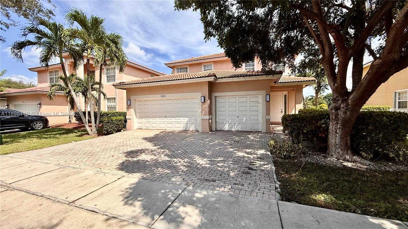 Small Image of 13843 SOUTH WEST 31ST ST, Miramar Number 57