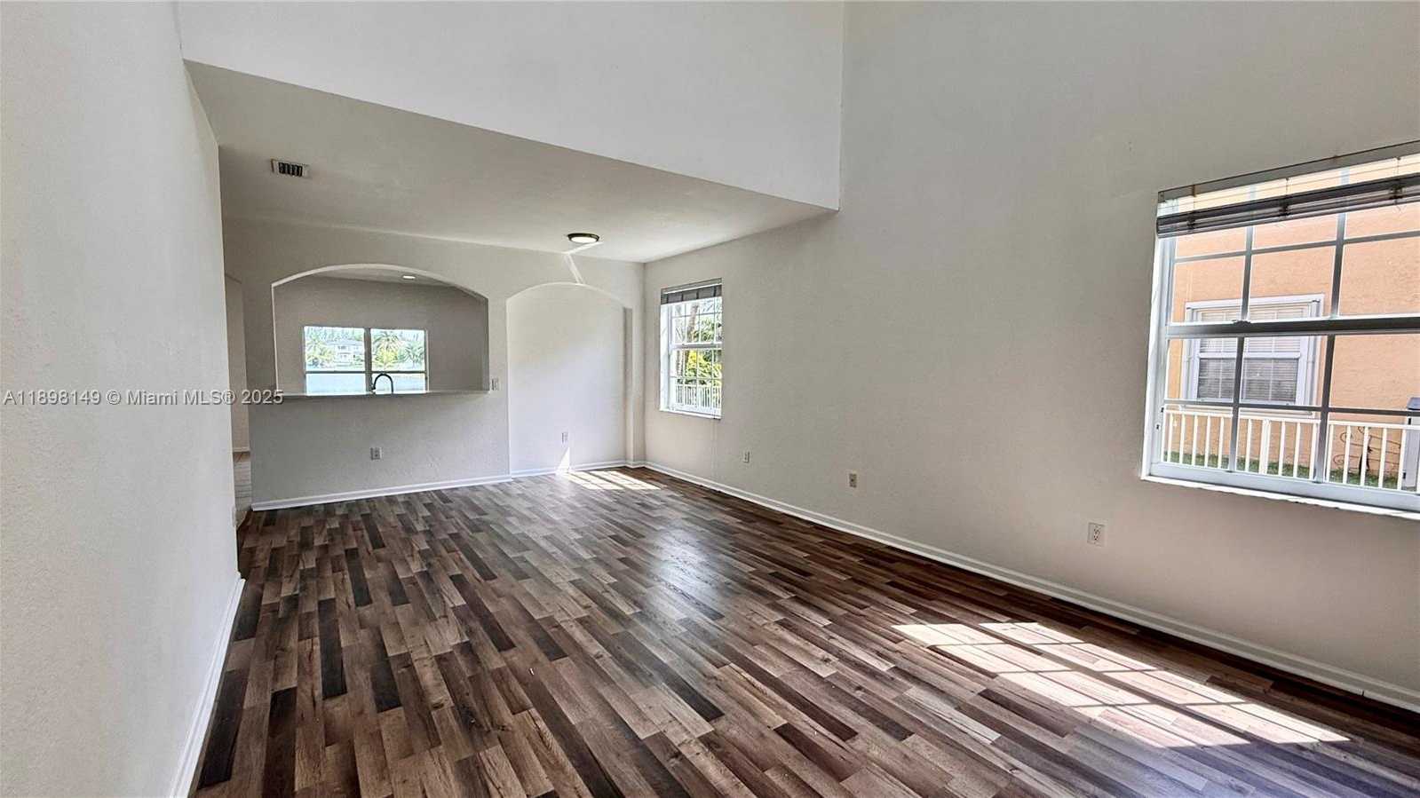 Small Image of 13843 SOUTH WEST 31ST ST, Miramar Number 6