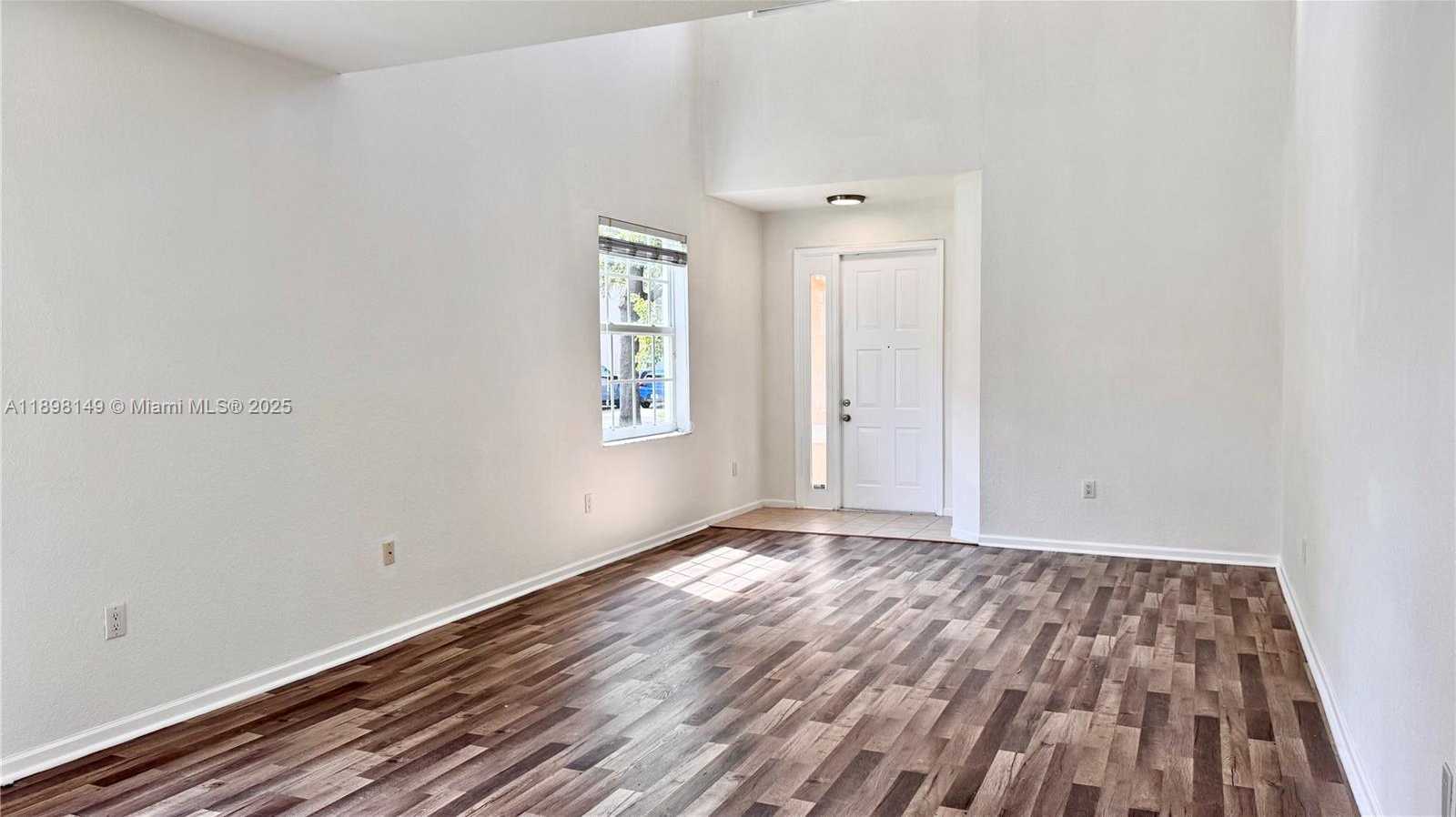 Small Image of 13843 SOUTH WEST 31ST ST, Miramar Number 7
