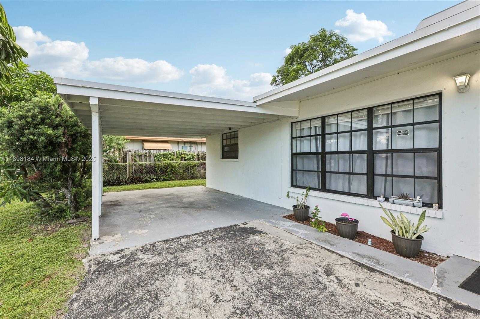 Small Image of 151 NORTH WEST 20TH ST, Pompano Beach Number 10