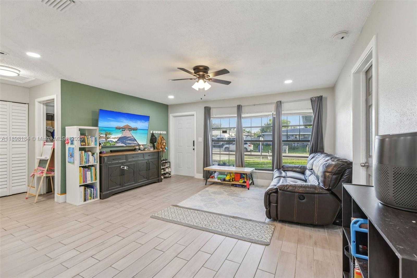 Small Image of 151 NORTH WEST 20TH ST, Pompano Beach Number 15