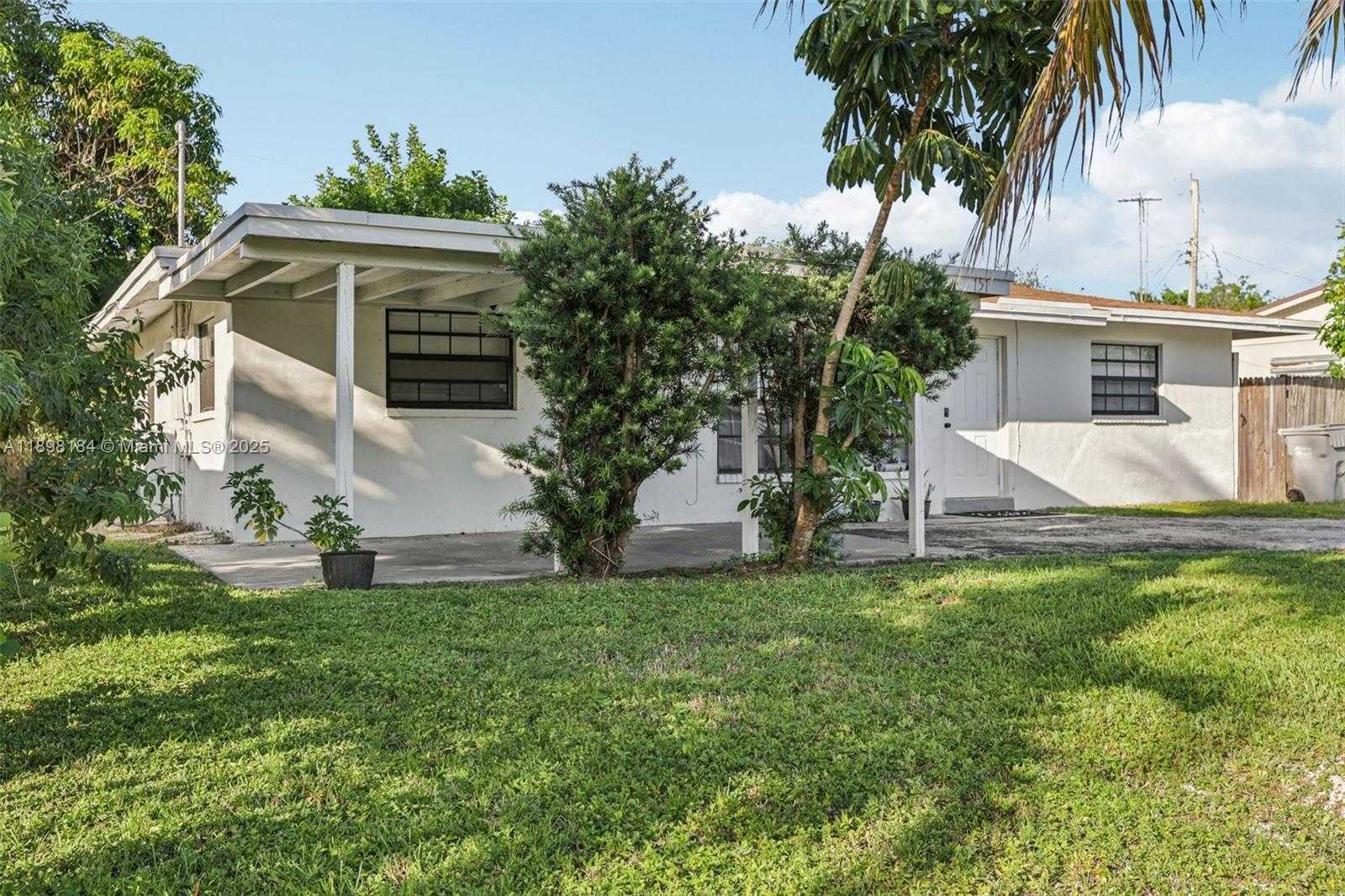 Small Image of 151 NORTH WEST 20TH ST, Pompano Beach Number 3