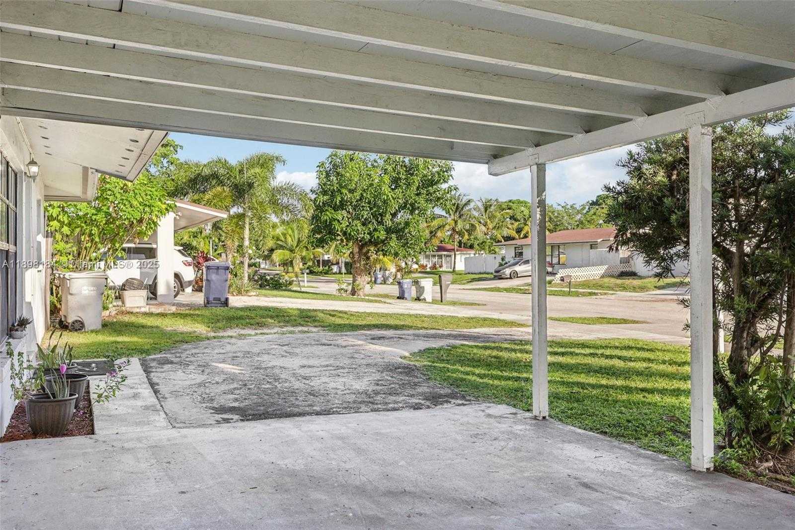 Small Image of 151 NORTH WEST 20TH ST, Pompano Beach Number 8