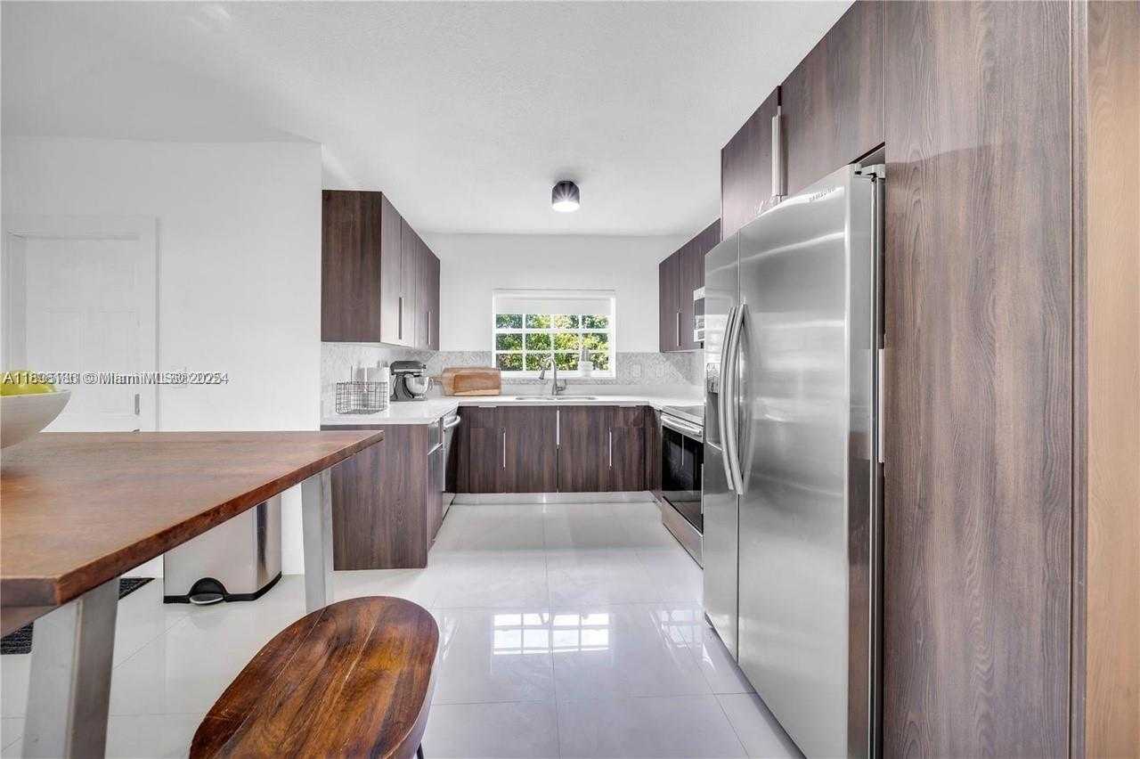 Small Image of 555 NORTH EAST 127TH STREET, North Miami Number 17
