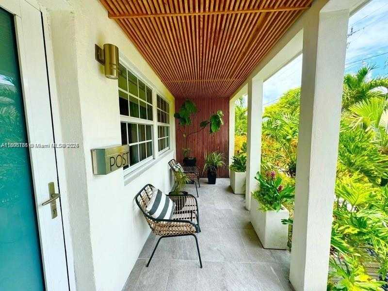 Small Image of 555 NORTH EAST 127TH STREET, North Miami Number 3