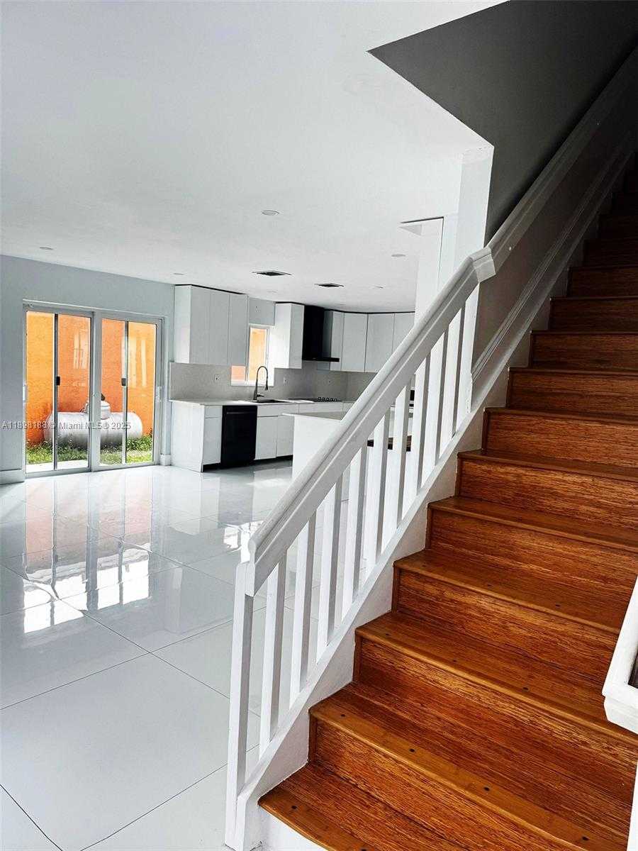 Small Image of 5343 NORTH WEST 184TH ST, Miami Gardens Number 12