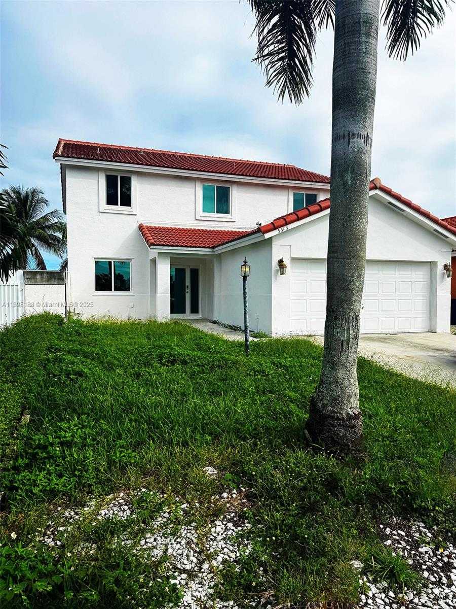 Small Image of 5343 NORTH WEST 184TH ST, Miami Gardens Number 2