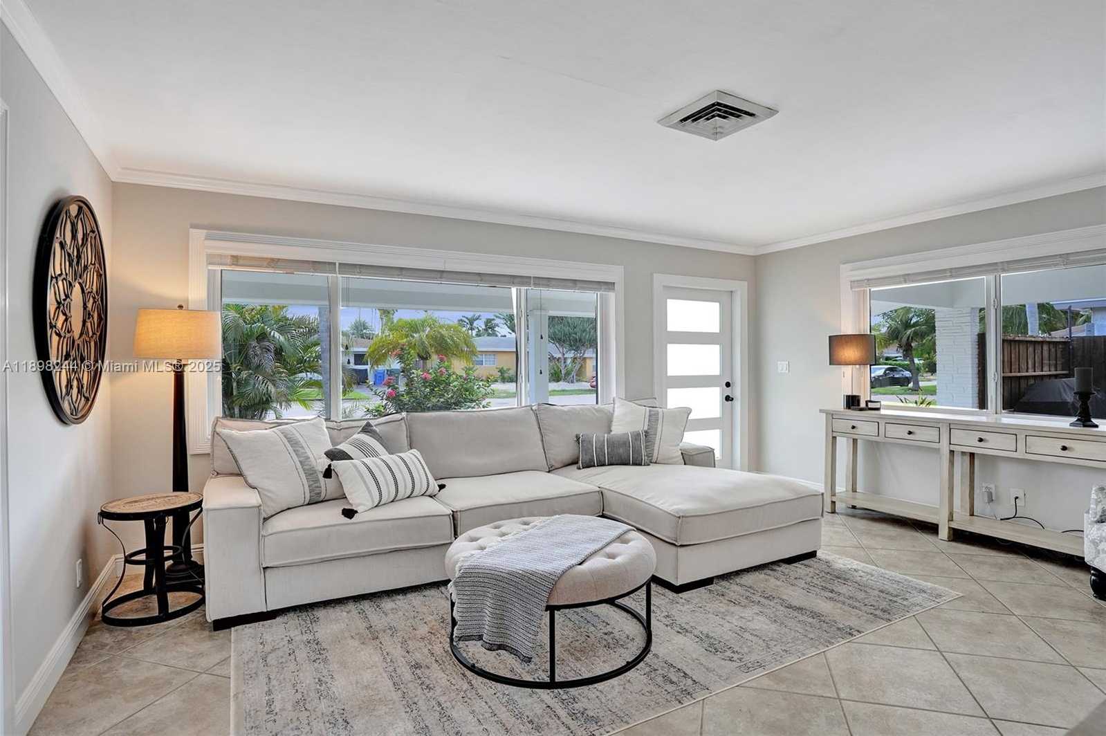 Small Image of 351 NORTH EAST 43RD ST, Oakland Park Number 11