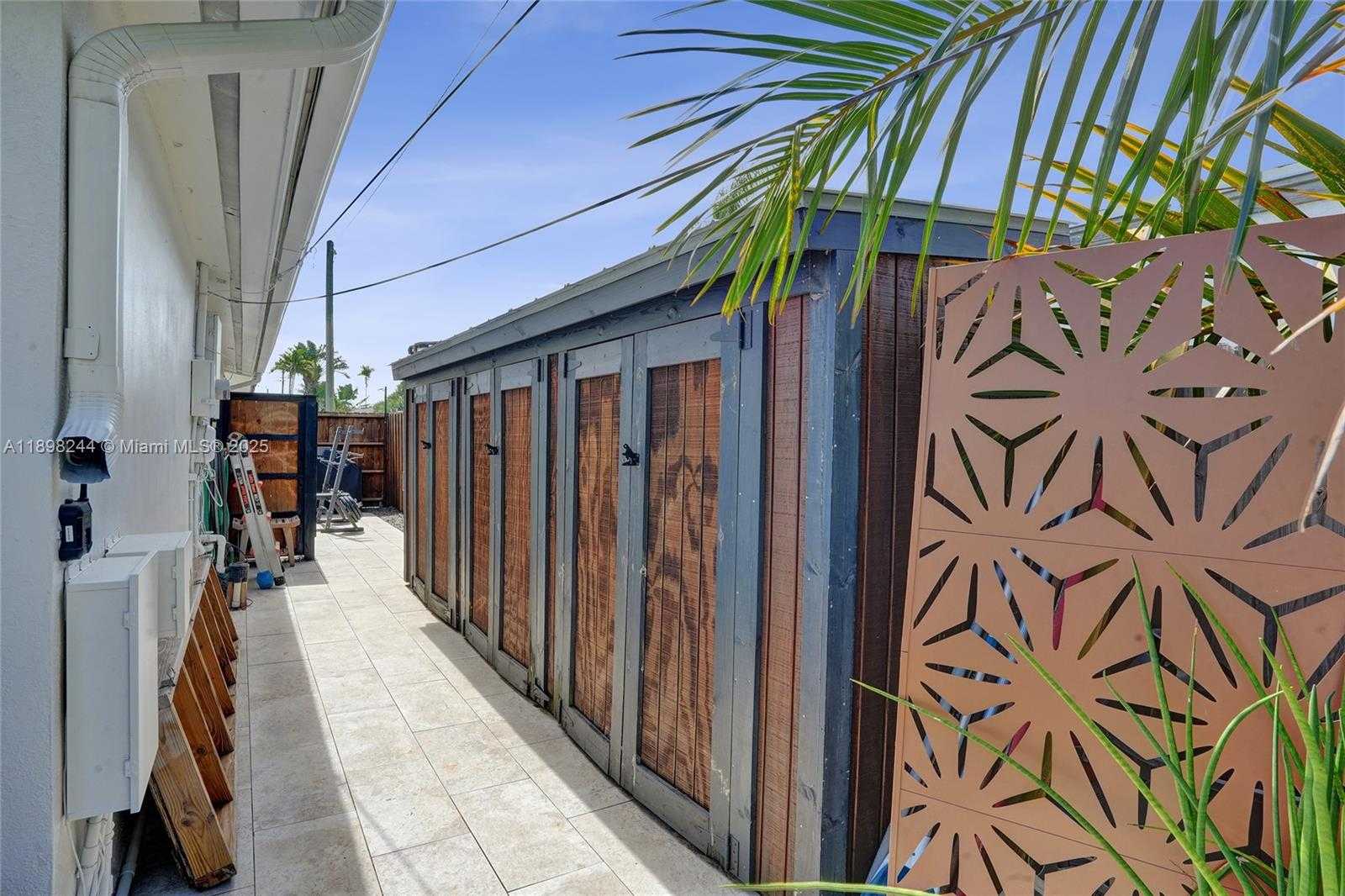 Small Image of 351 NORTH EAST 43RD ST, Oakland Park Number 22