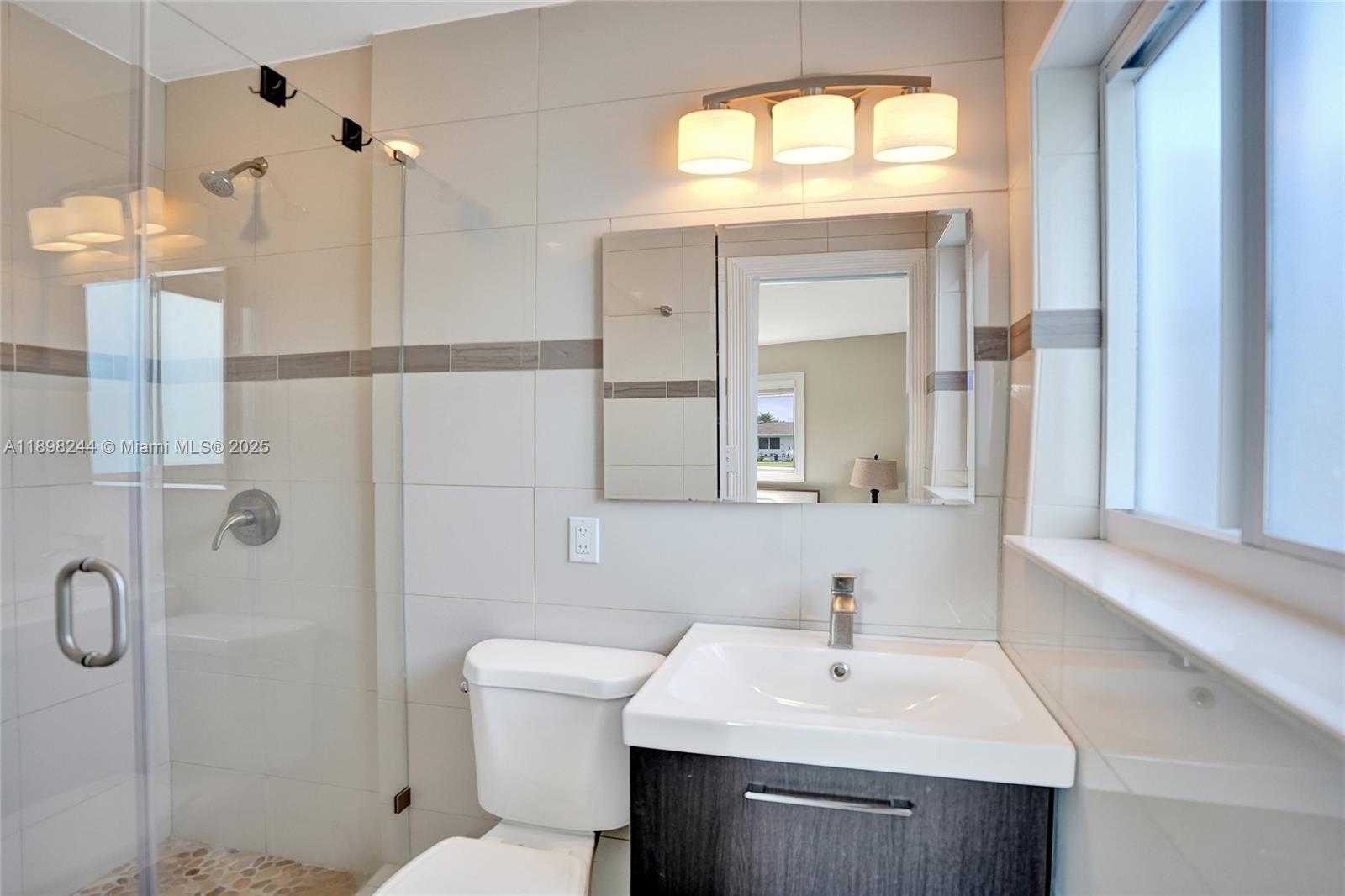 Small Image of 351 NORTH EAST 43RD ST, Oakland Park Number 31