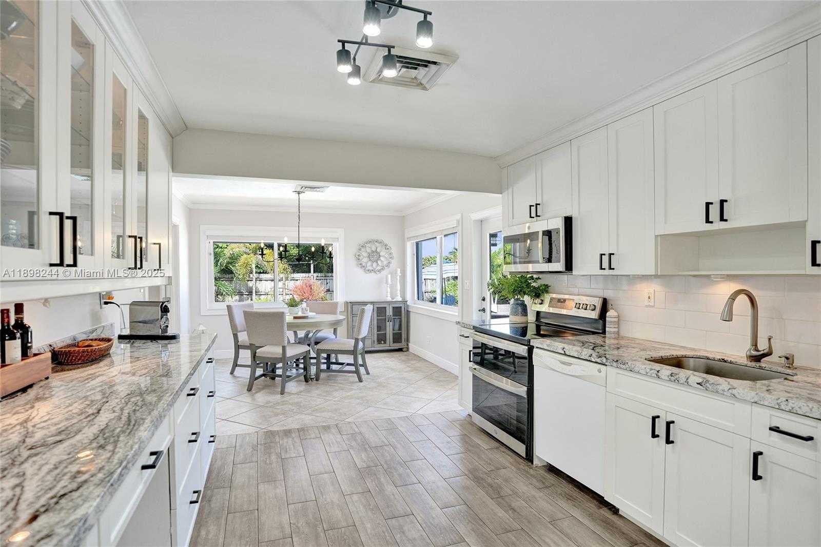 Small Image of 351 NORTH EAST 43RD ST, Oakland Park Number 6