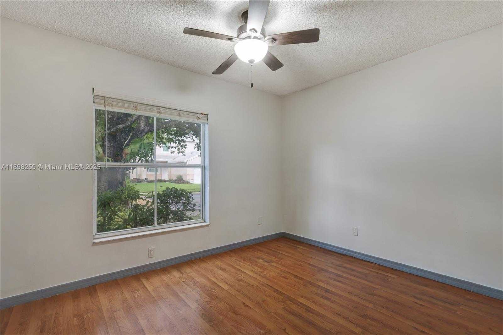 Small Image of 20774 NORTH WEST 3RD CT, Pembroke Pines Number 21