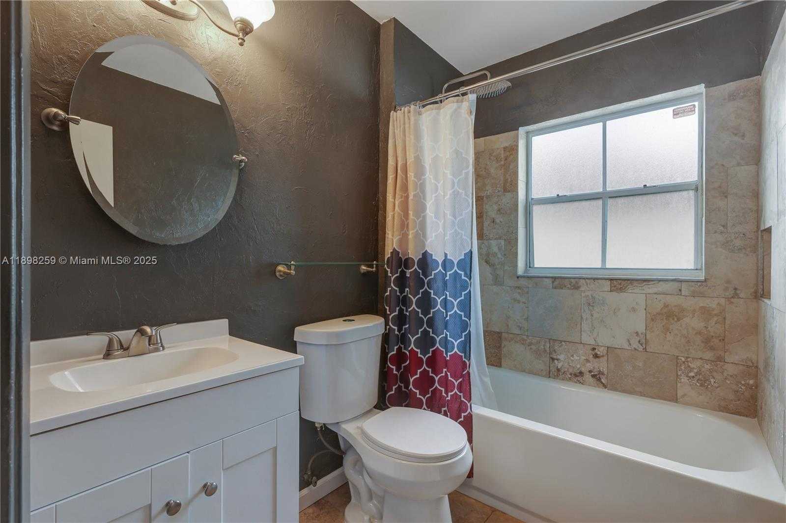Small Image of 20774 NORTH WEST 3RD CT, Pembroke Pines Number 23
