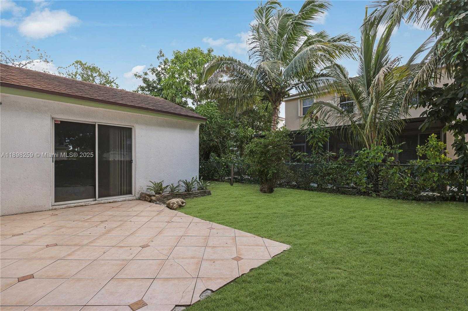 Small Image of 20774 NORTH WEST 3RD CT, Pembroke Pines Number 26