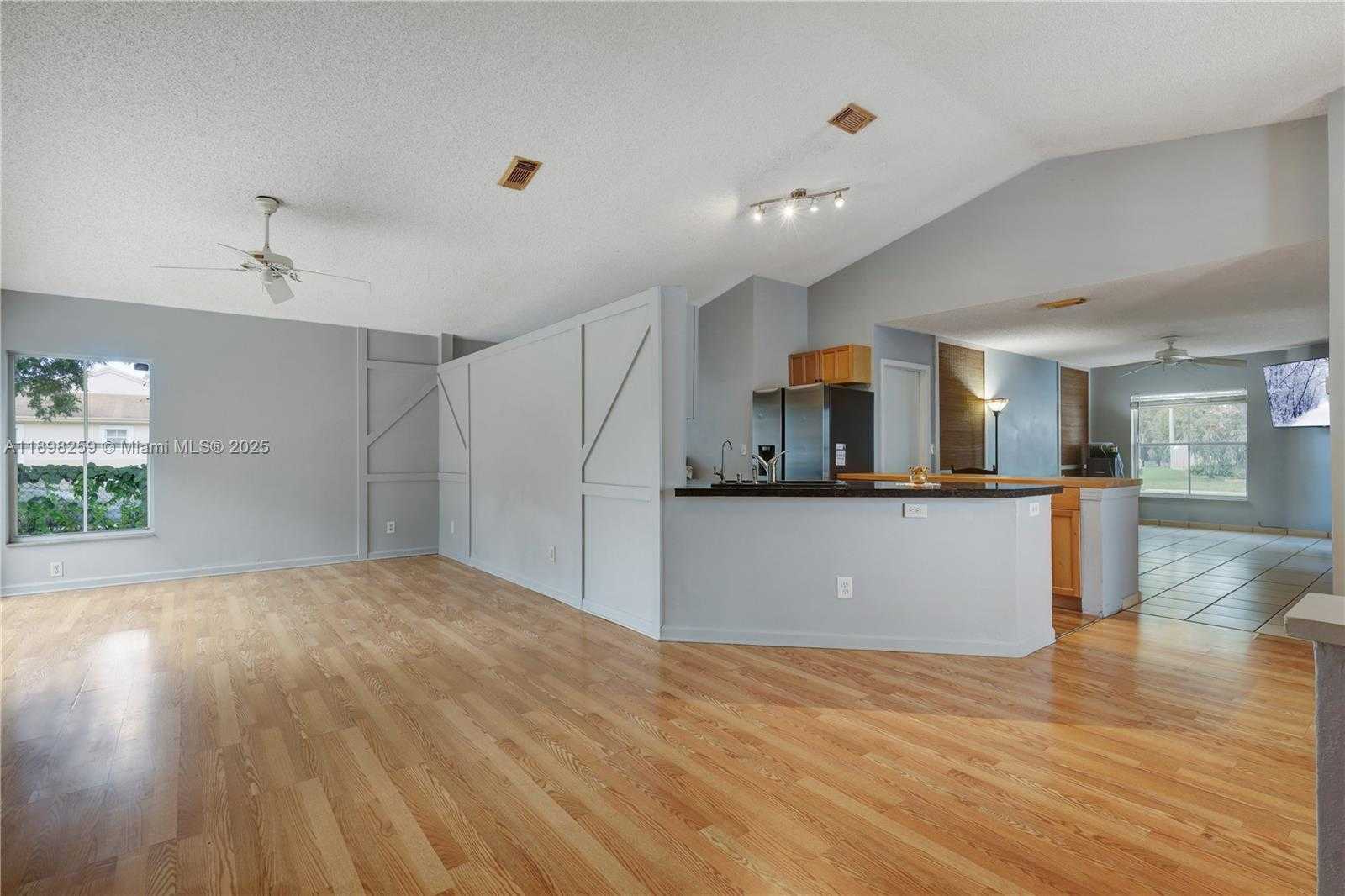 Small Image of 20774 NORTH WEST 3RD CT, Pembroke Pines Number 3