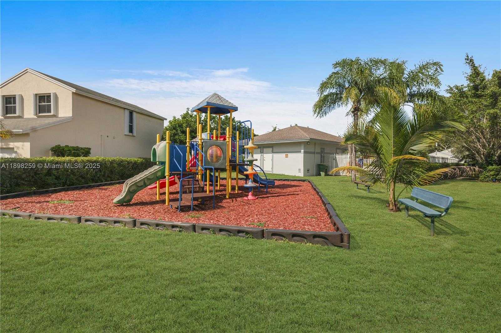 Small Image of 20774 NORTH WEST 3RD CT, Pembroke Pines Number 35