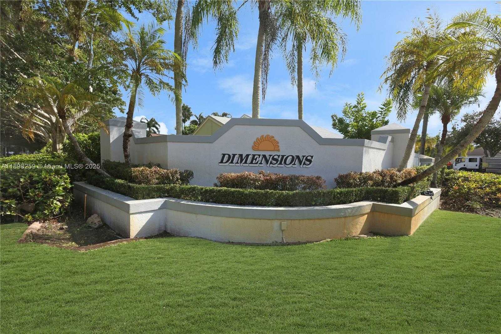 Small Image of 20774 NORTH WEST 3RD CT, Pembroke Pines Number 37
