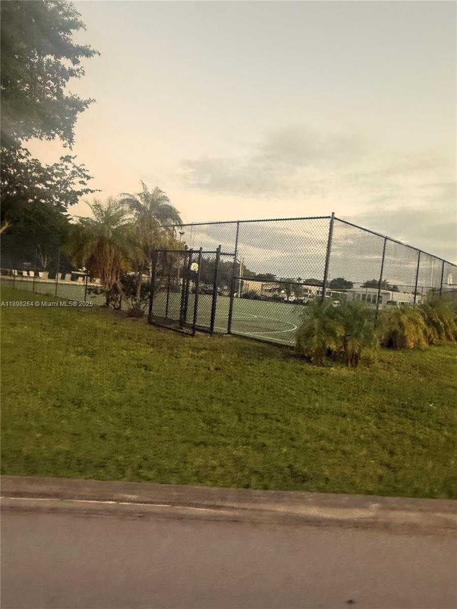 Small Image of 21640 NORTH WEST 3RD PL, Pembroke Pines Number 13