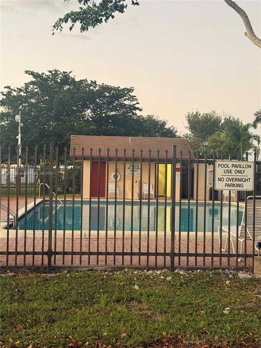 Small Image of 21640 NORTH WEST 3RD PL, Pembroke Pines Number 8