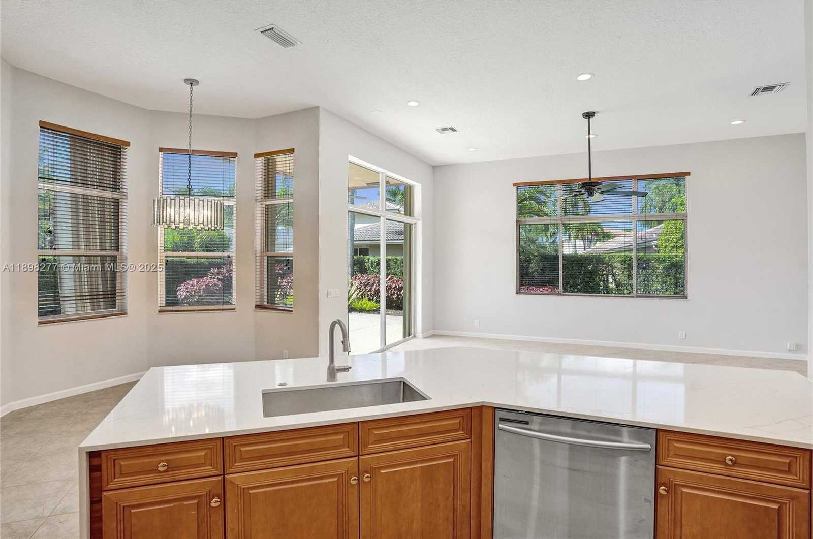 Small Image of 2553 JARDIN MNR, Weston Number 15